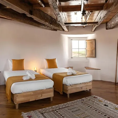 Villa Moinho Do Sr. Arnaldo Atouguia Da Baleia